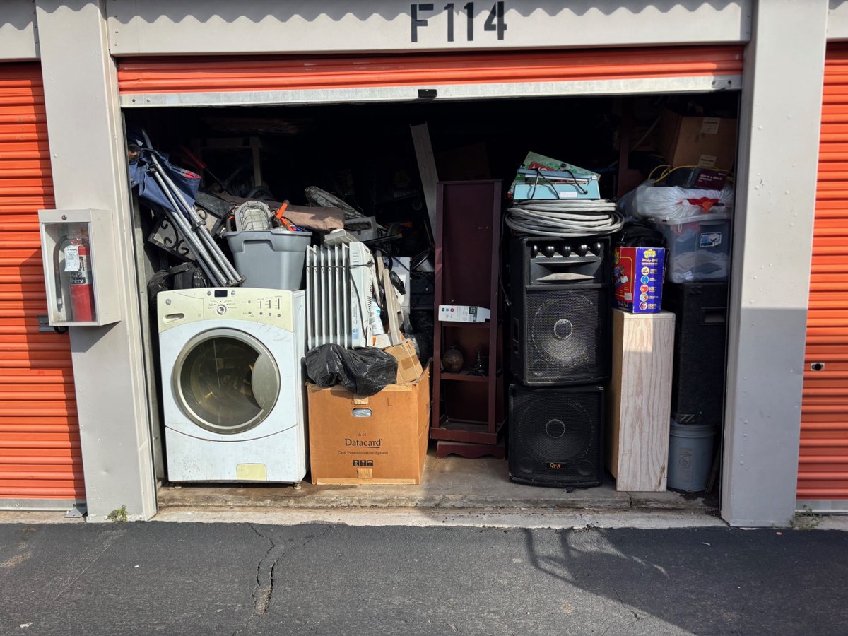10 x 19 storage unit in Phoenix, AZ