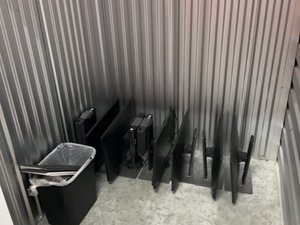 5 x 5 storage unit in Irvine, CA
