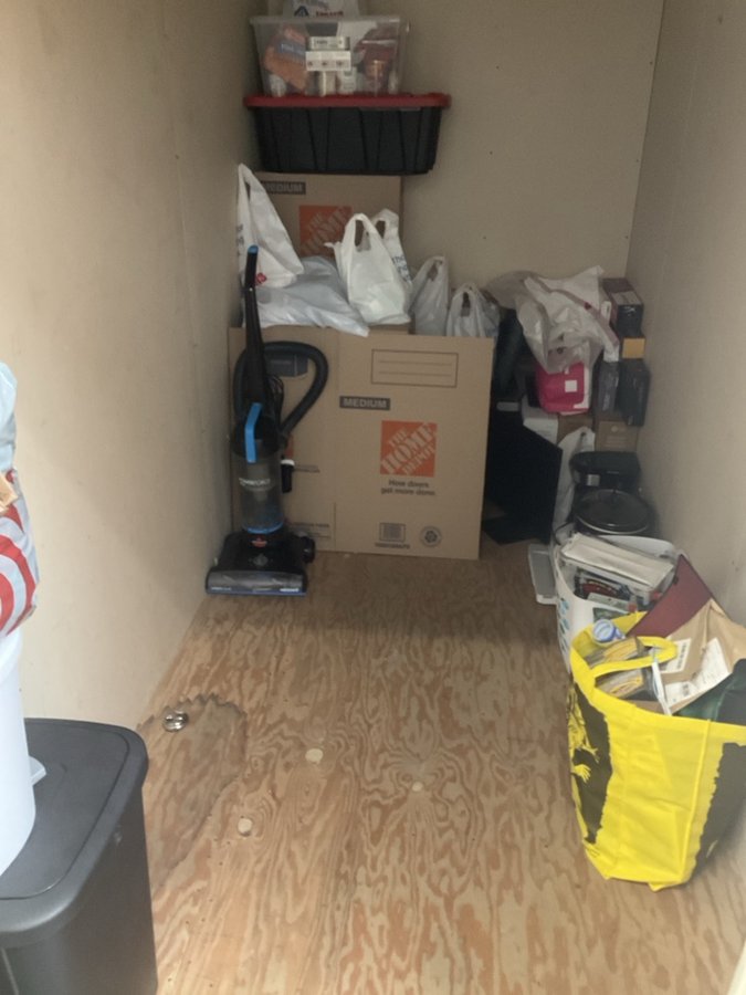 5 x 10 storage unit in Irvine, CA