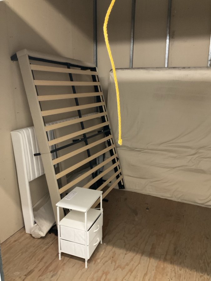 10 x 10 storage unit in Irvine, CA