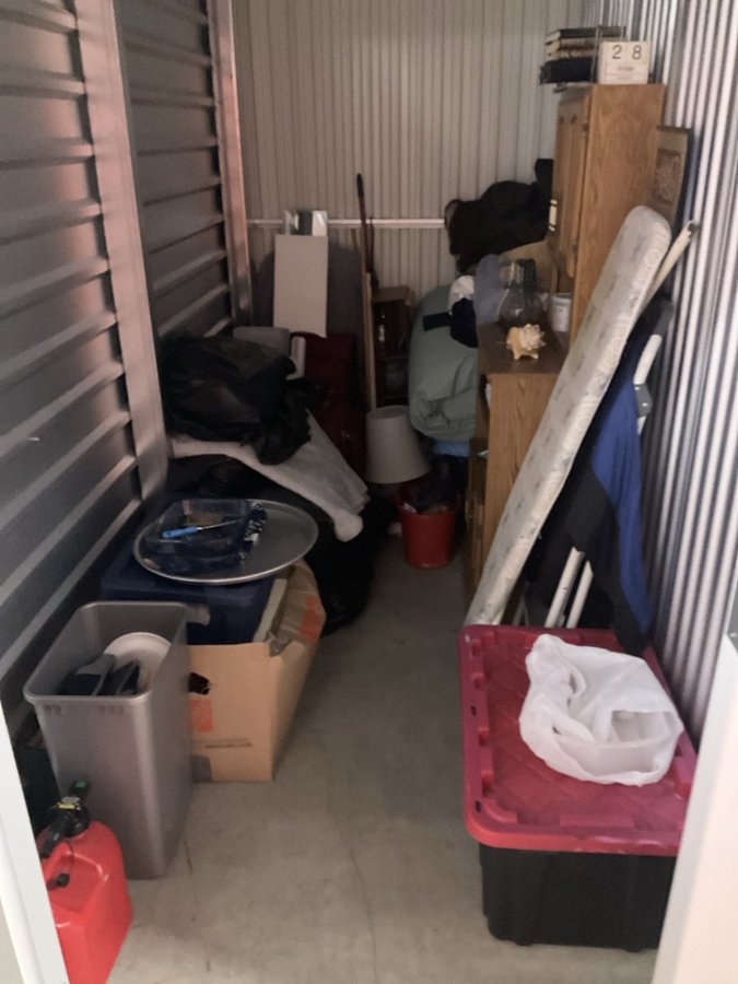5 x 10 storage unit in Irvine, CA