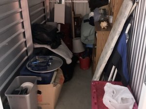 5 x 10 storage unit in Irvine, CA