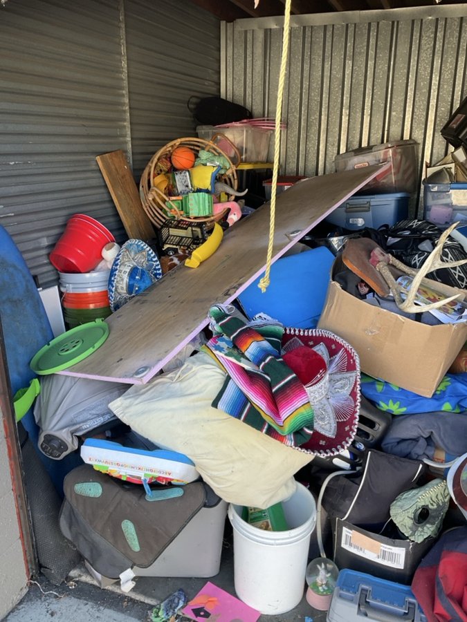 10 x 10 storage unit in Laguna Hills, CA