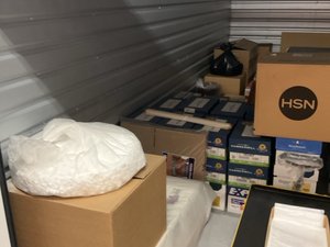 10 x 20 storage unit in Lake Forest, CA