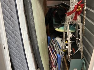 5 x 5 storage unit in Irvine, CA