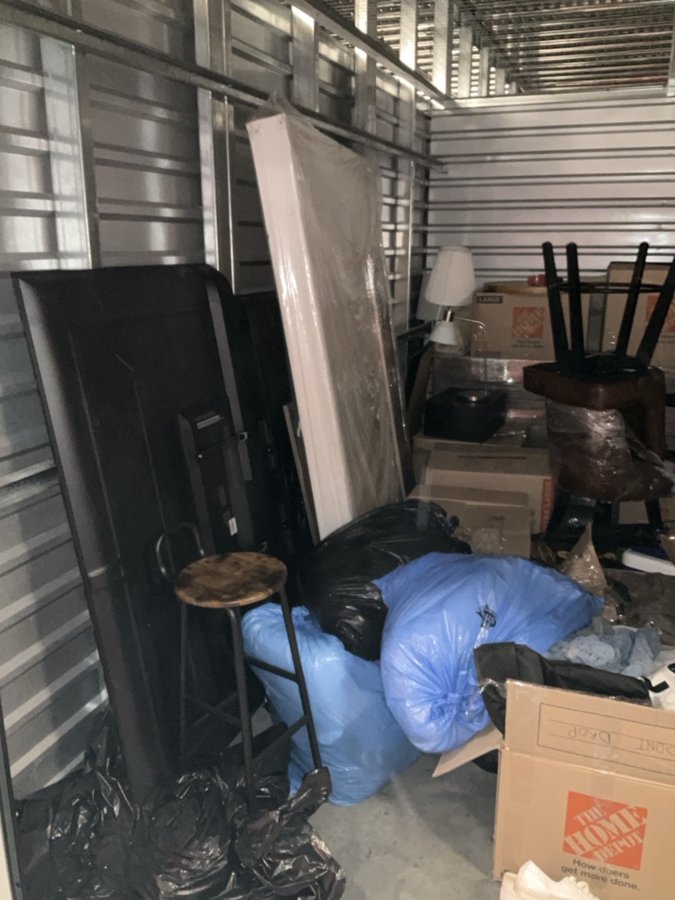 10 x 15 storage unit in Irvine, CA
