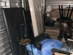 10 x 15 storage unit in Irvine, CA