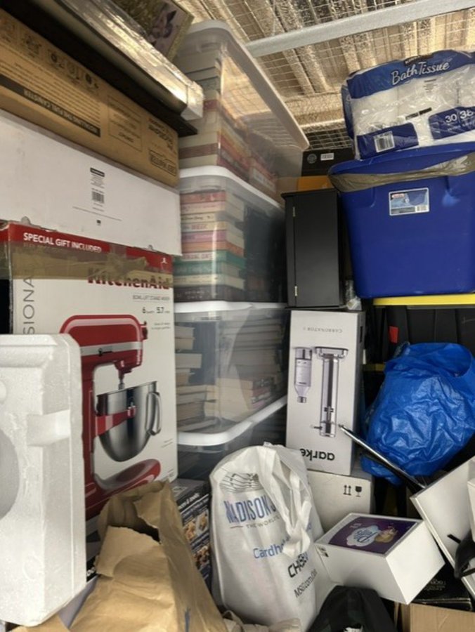 10 x 15 storage unit in Hawthorne, NJ