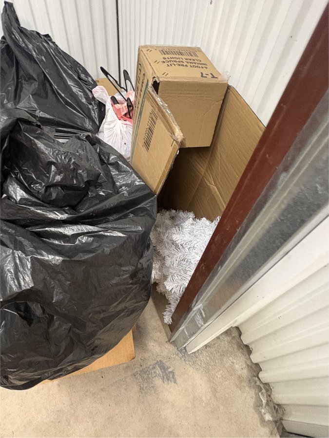 5 x 5 storage unit in Tyler, TX
