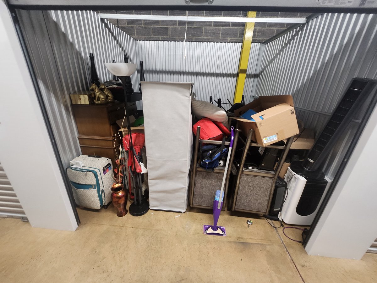 10 x 10 storage unit in Harrisburg, PA