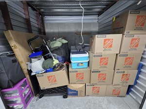 10 x 10 storage unit in Lawrenceville, GA