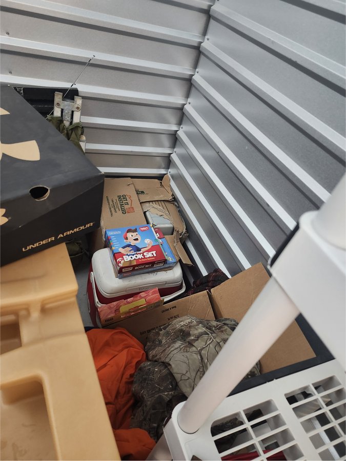 6 x 10 storage unit in Wilmington, MA