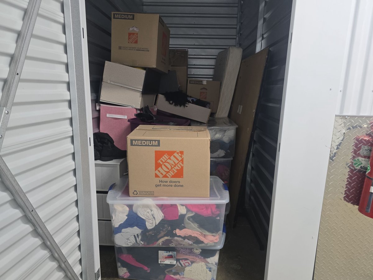 5 x 10 storage unit in Cincinnati, OH