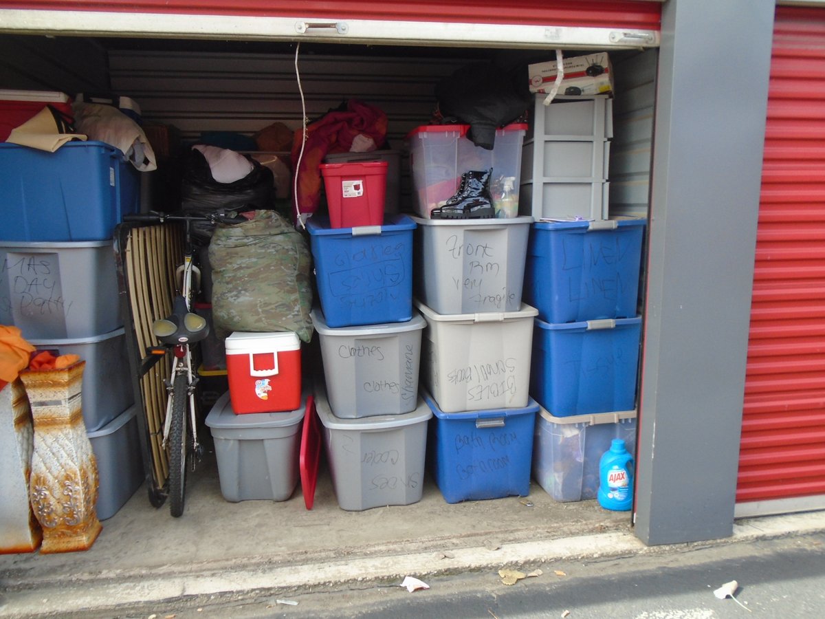 10 x 10 storage unit in Bellwood, IL