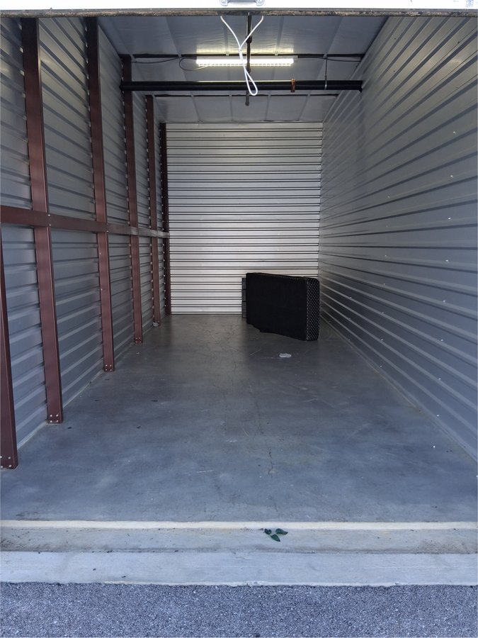 10 x 25 storage unit in Randallstown, MD