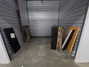 10 x 10 storage unit in Lumberton, TX