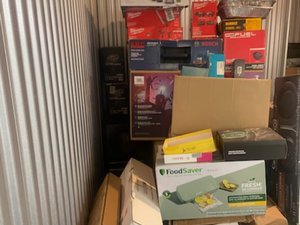 10 x 12 storage unit in Mt Vernon, NY