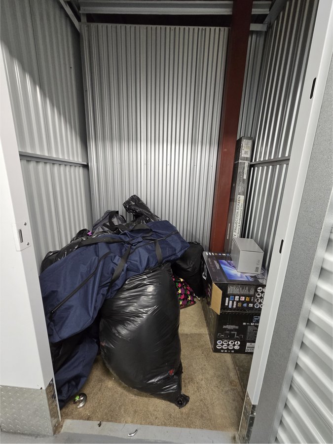 5 x 5 storage unit in Baltimore, MD
