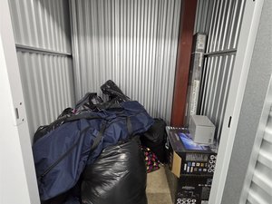 5 x 5 storage unit in Baltimore, MD