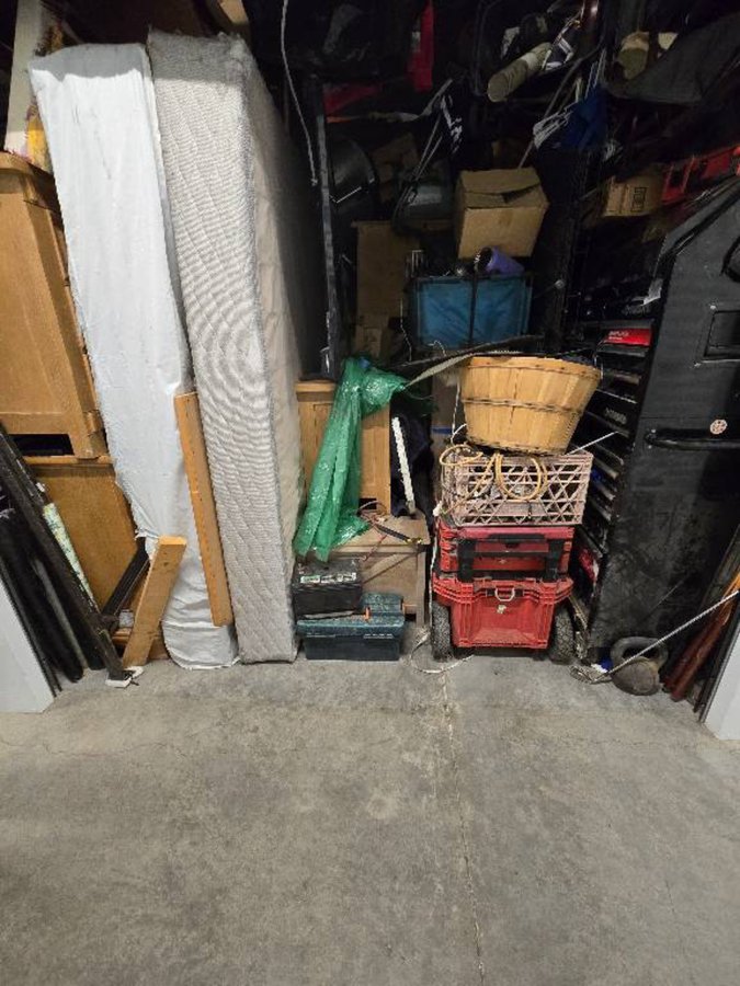 10 x 10 storage unit in Phoenix, AZ