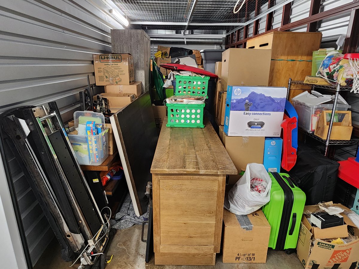 10 x 25 storage unit in Buffalo, NY