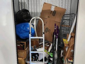 5 x 5 storage unit in Bradenton, FL