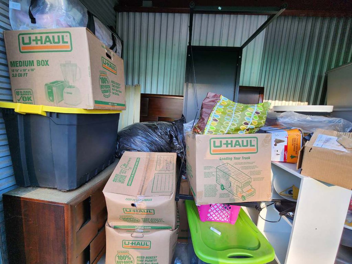 10 x 5 storage unit in Newport News, VA