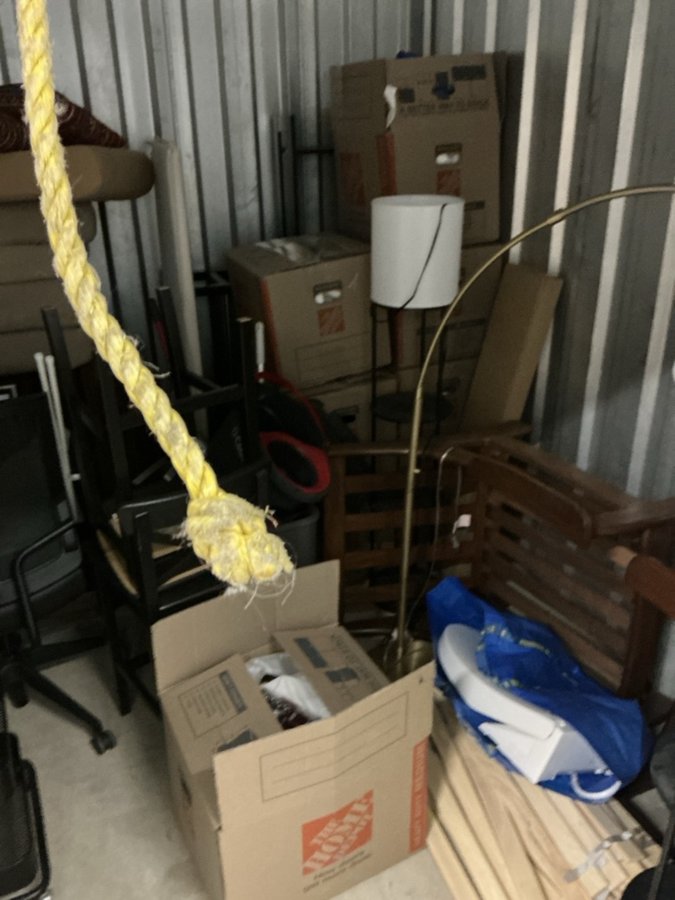 10 x 10 storage unit in Alexandria, VA