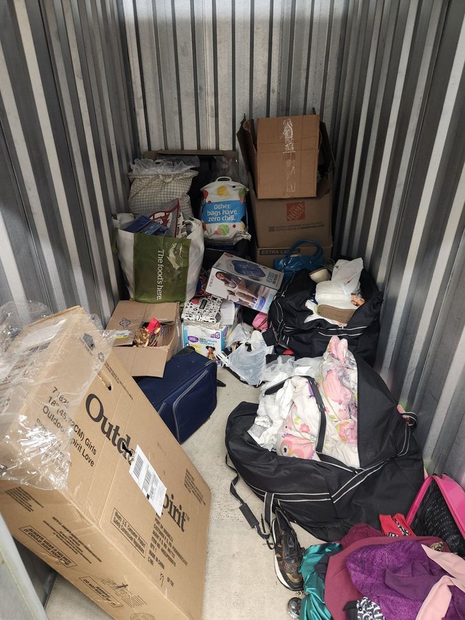 5 x 10 storage unit in Alexandria, VA