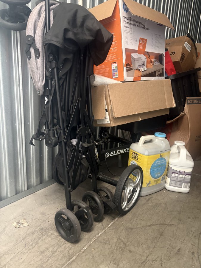 5 x 15 storage unit in Whittier, CA
