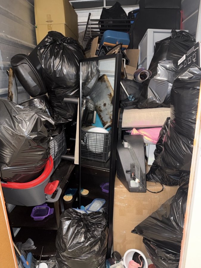 5 x 10 storage unit in Woodbridge, VA