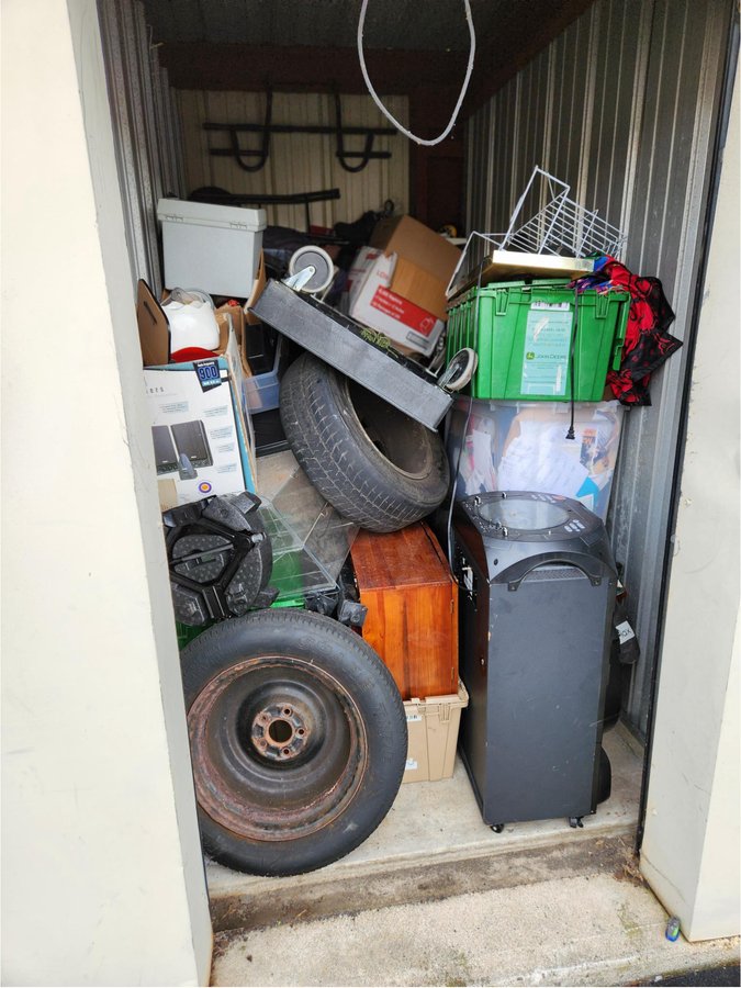 5 x 10 storage unit in Syracuse, NY