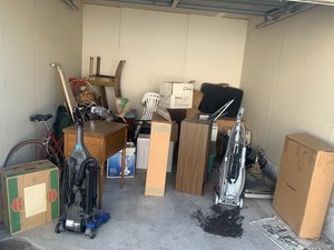 10 x 10 storage unit in East Moline, IL