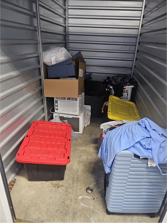 5 x 10 storage unit in Shaker Heights, OH