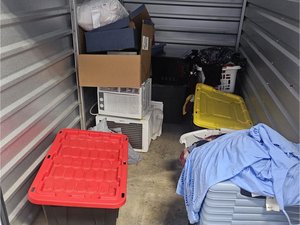 5 x 10 storage unit in Shaker Heights, OH