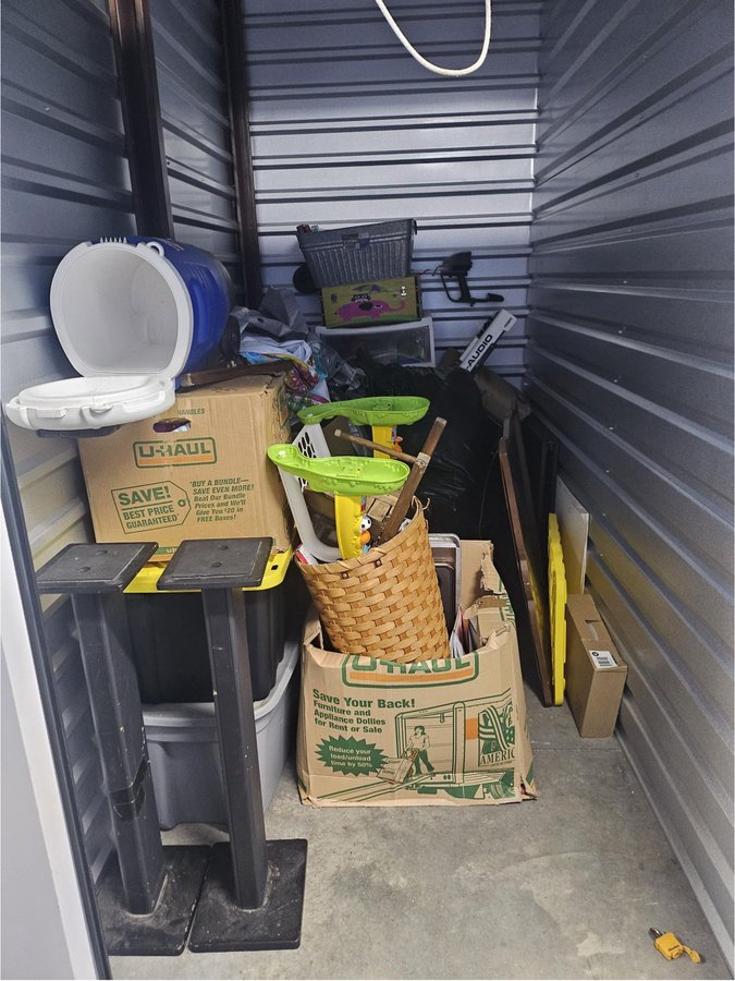 5 x 10 storage unit in Shaker Heights, OH