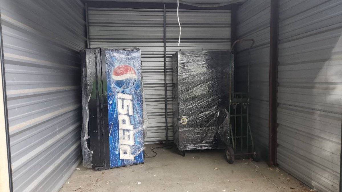 10 x 10 storage unit in Decatur, GA