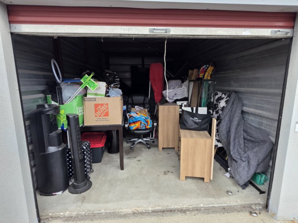 10 x 20 storage unit in Hillside, IL
