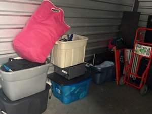 10 x 10 storage unit in Washington, DC