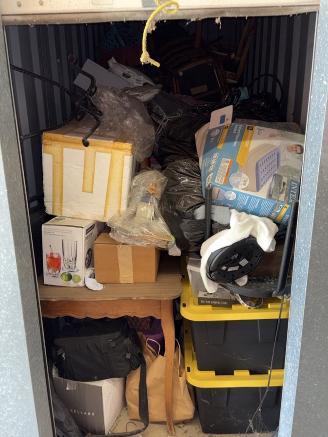 5 x 10 storage unit in Tinton Falls, NJ