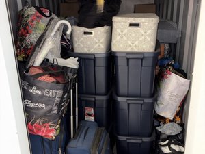 5 x 10 storage unit in Tinton Falls, NJ