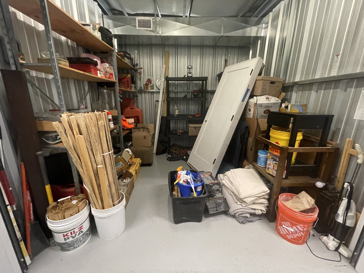 10 x 10 storage unit in Congers, NY