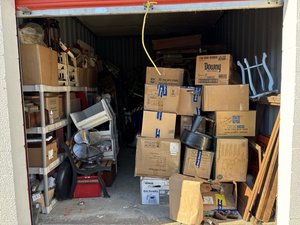 10 x 15 storage unit in Tinton Falls, NJ