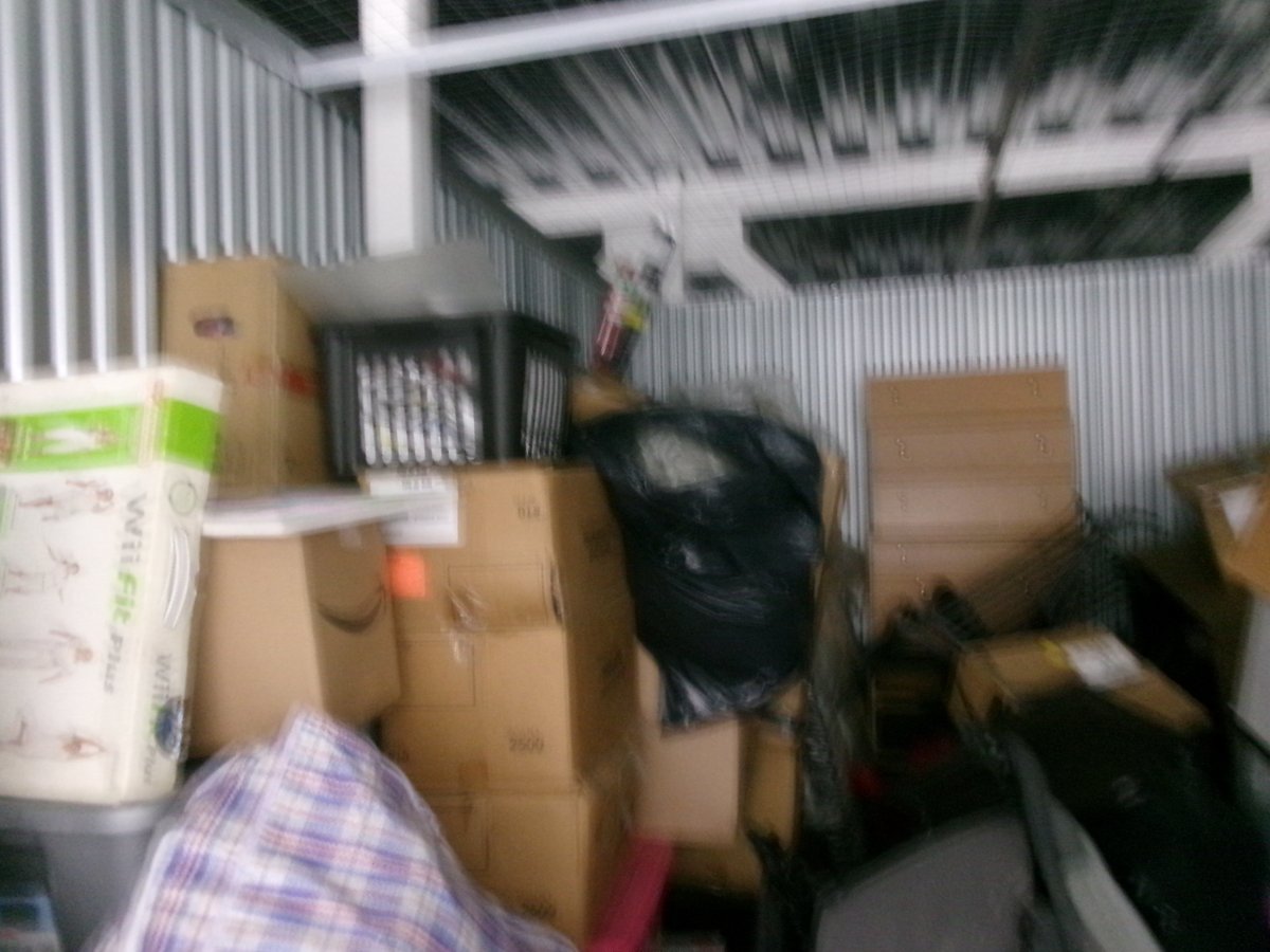 10 x 20 storage unit in Trenton, NJ