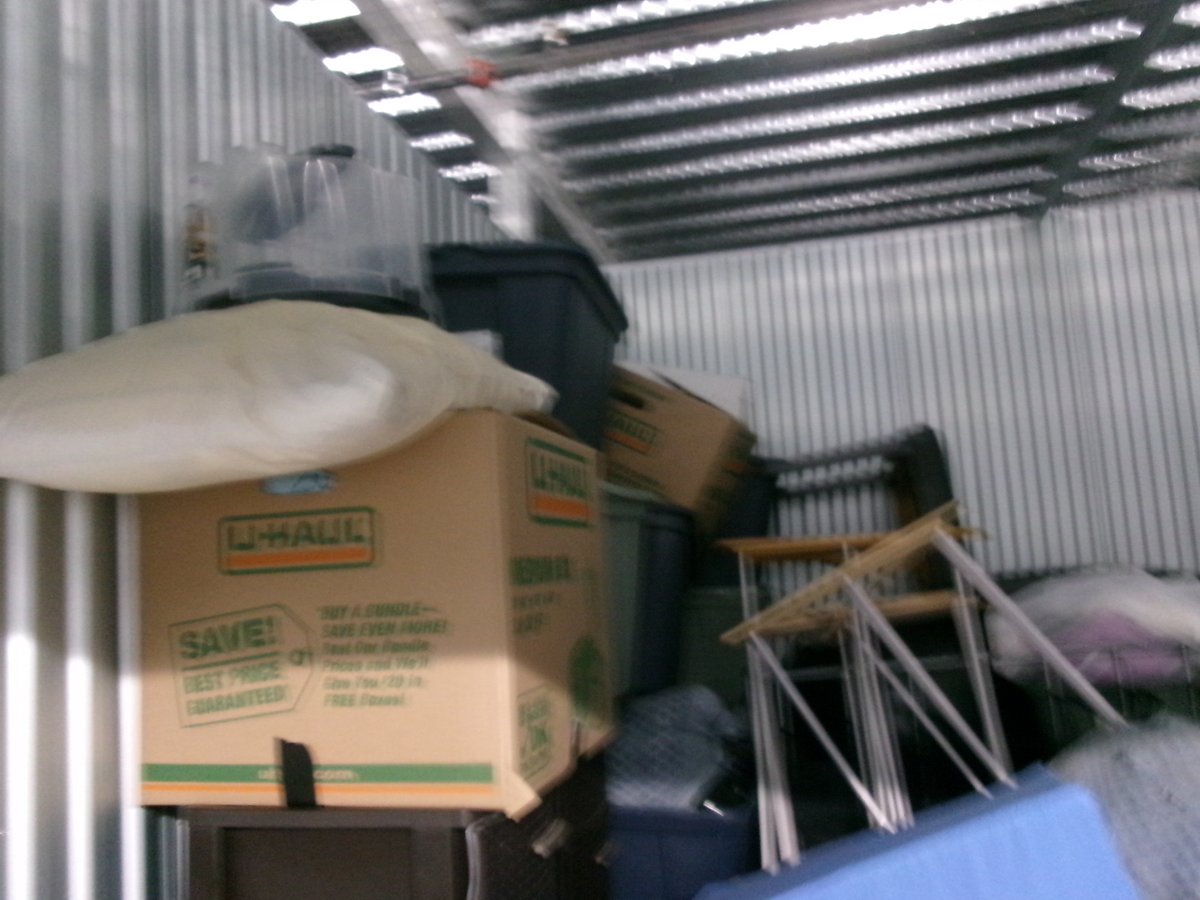 10 x 10 storage unit in Trenton, NJ