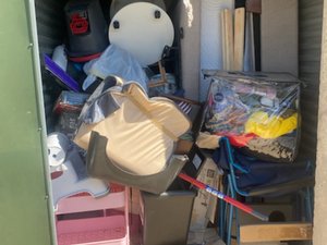 5 x 8 storage unit in 7944, TX