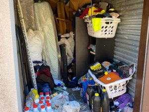 5 x 12 storage unit in 7944, TX