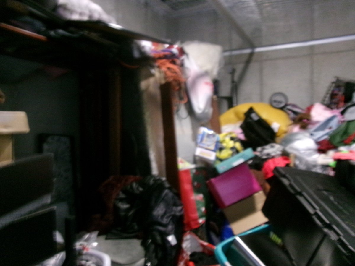10 x 15 storage unit in Trenton, NJ