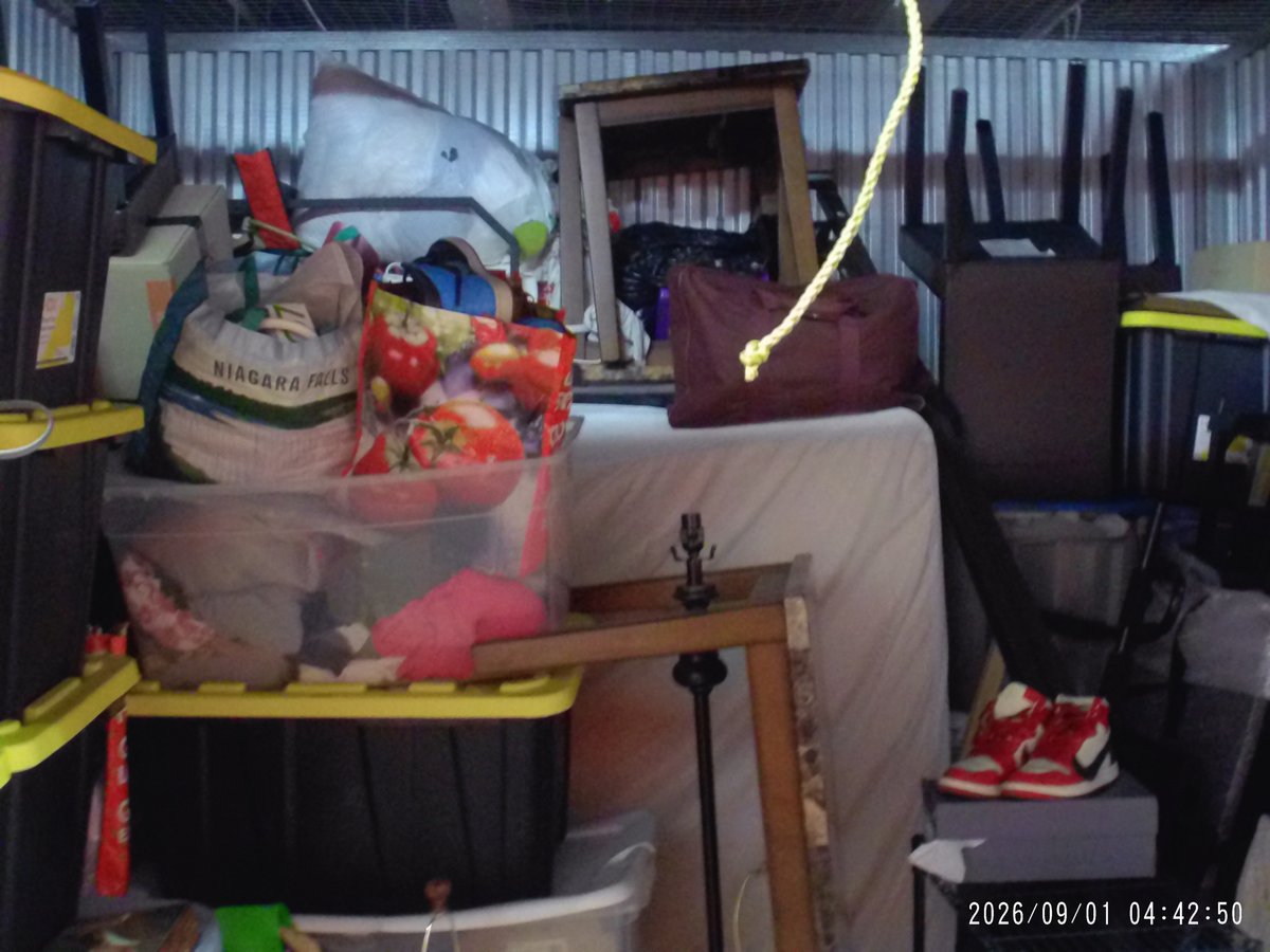 10 x 10 storage unit in Bronx, NY