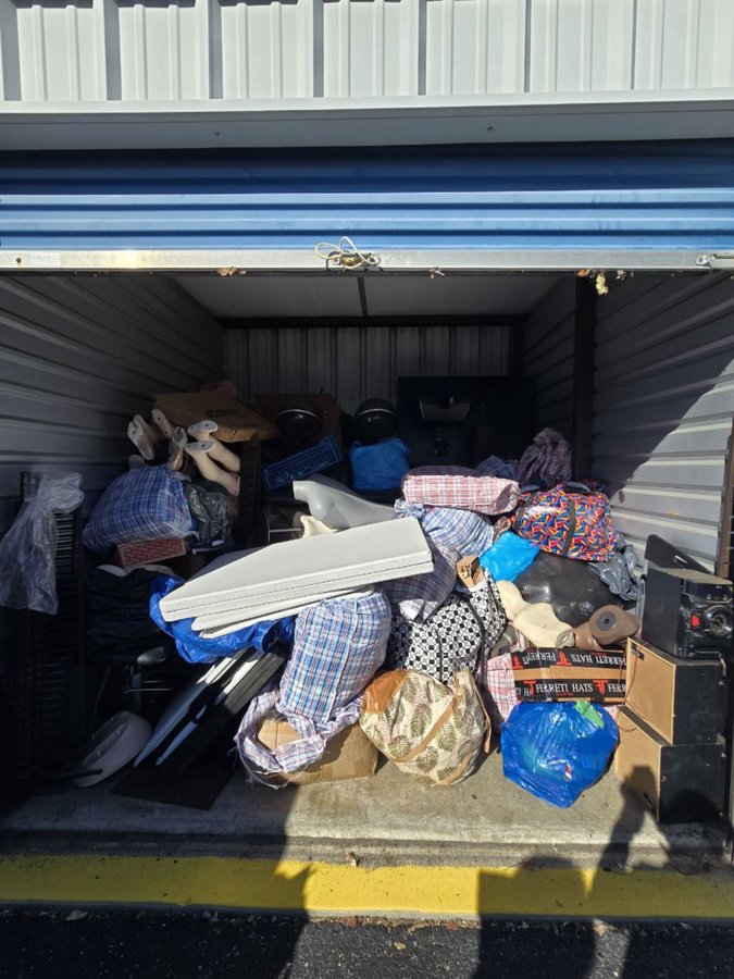 10 x 10 storage unit in Vineland, NJ